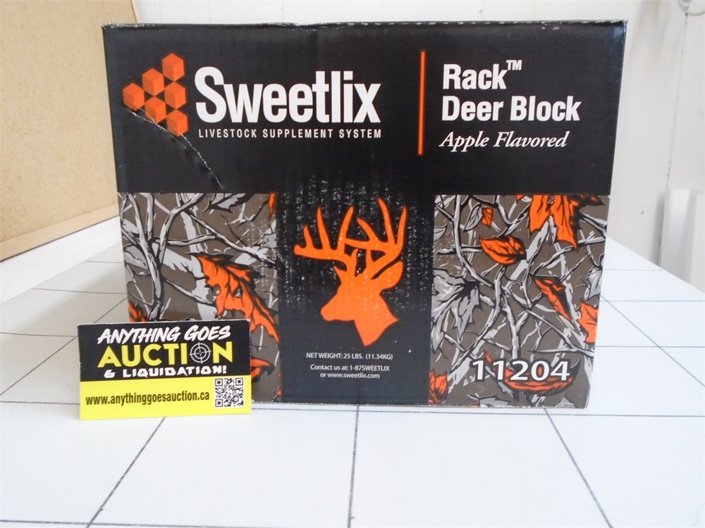 Anything Goes Auction Sweetlix Rack Deer Block 25lb