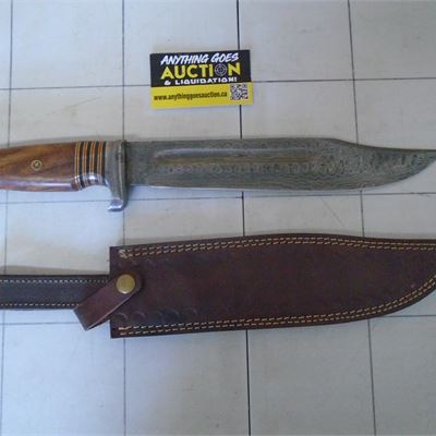 HUNTING KNIFE LARGE WOODEN HANDLE