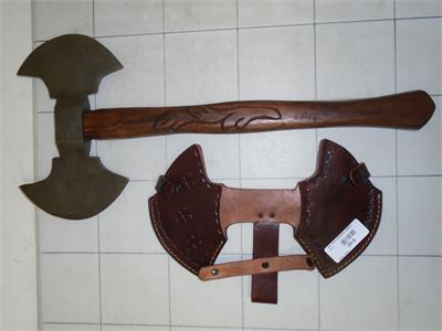 AXE WITH ENGRAVED HANDLE