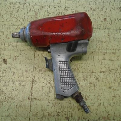 IMPACT WRENCH